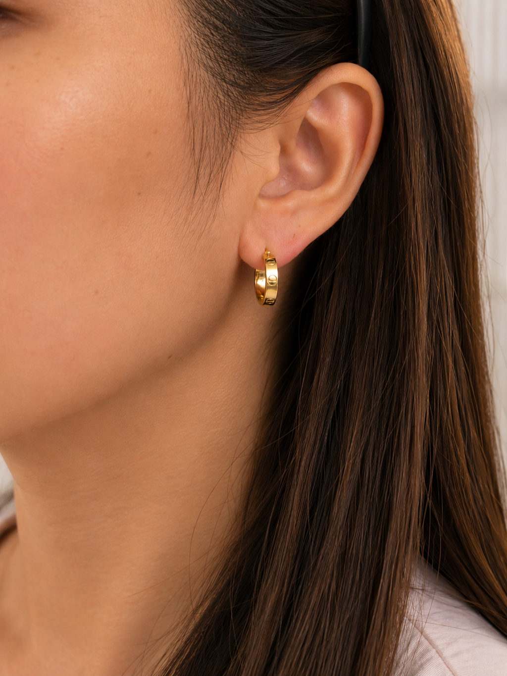 Cartier Hoop Earrings – 18K Yellow Gold