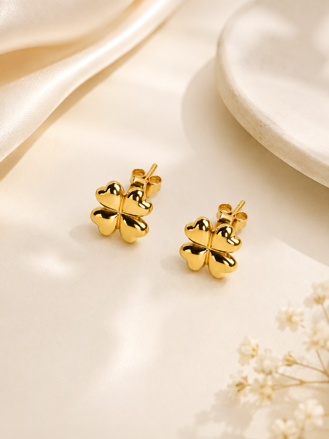 Clover Stud Gold Earrings - Yellow Gold