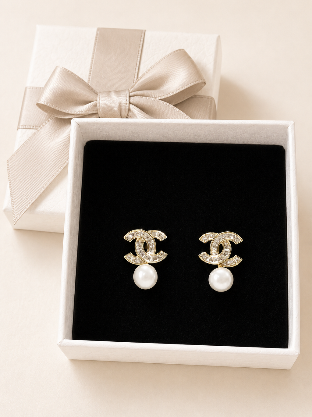 Daphne Pearl Earrings