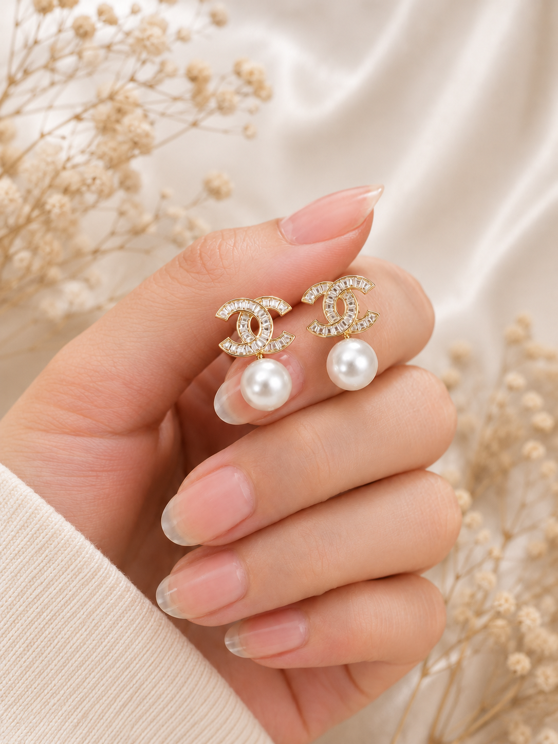 Daphne Pearl Earrings
