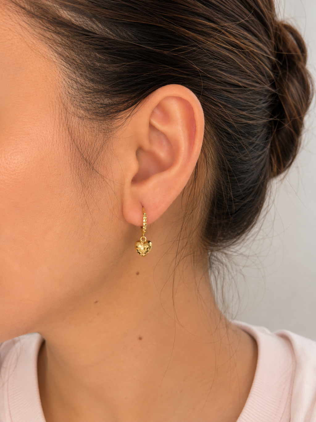 Heart Dangling Gold Earrings - Yellow Gold