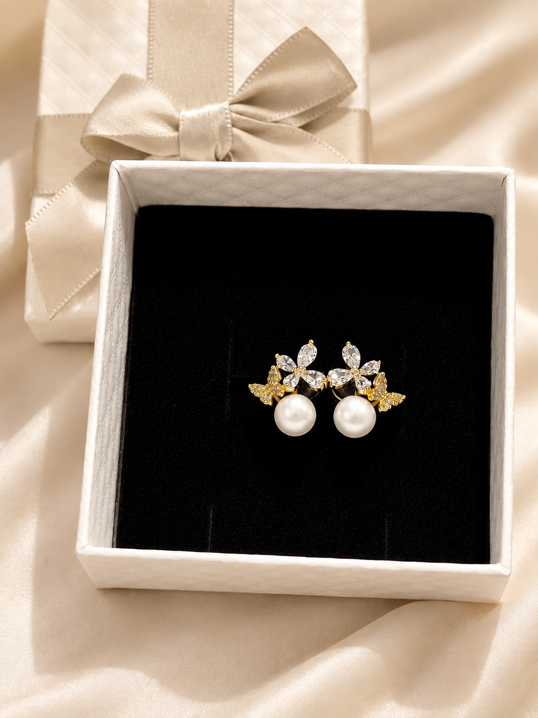 Juliette Pearl Earrings