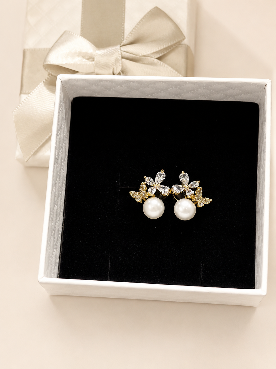 Juliette Pearl Earrings