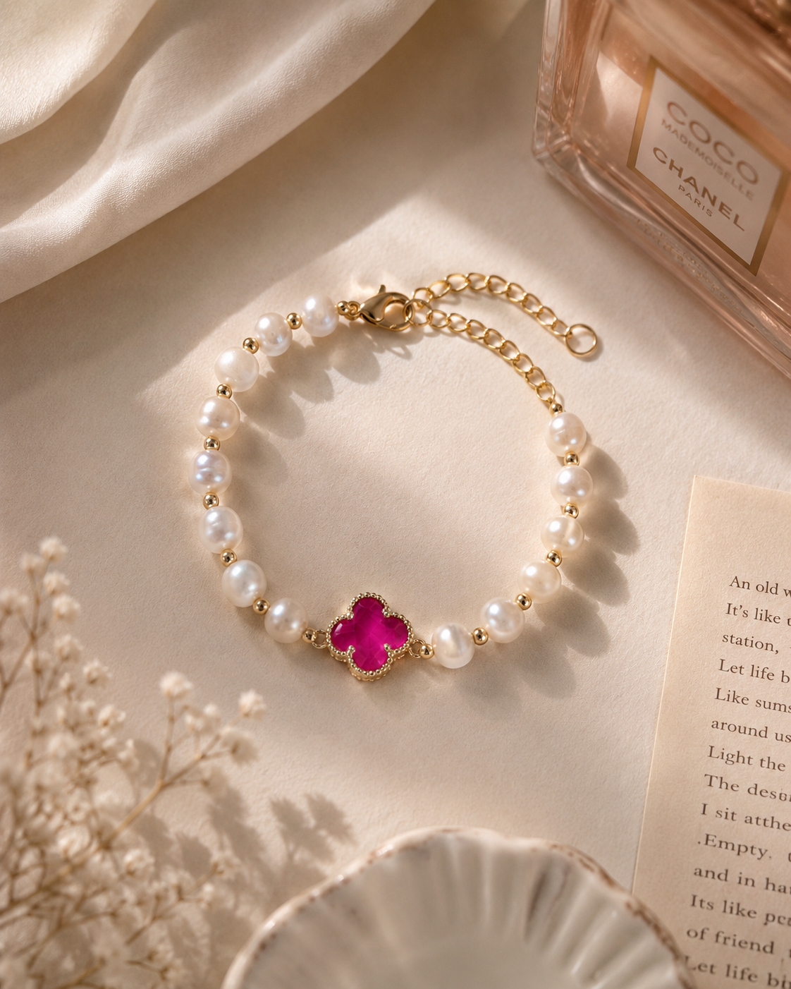 Clover Pearl Bracelet