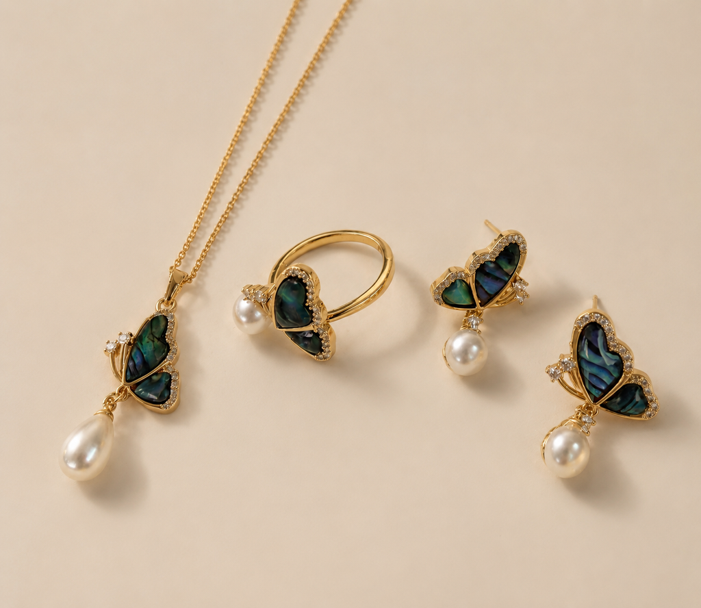 Vivienne Butterfly Pearl Set